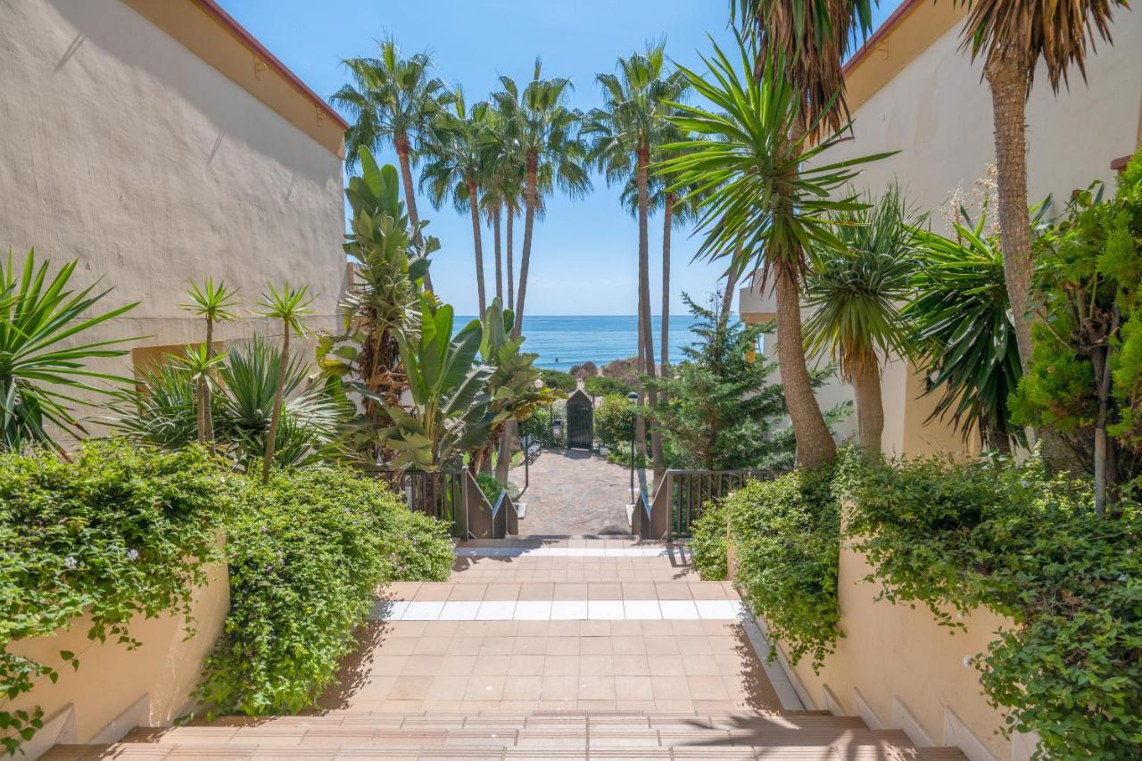 Soek La Romana Seafront Marbella Exterior photo